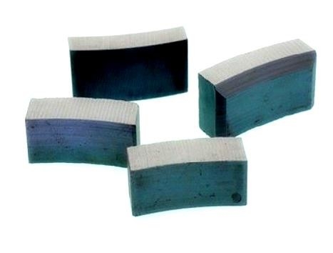 SrO 6Fe2O3 Ferrite Bar Magnets  Charcoal Gray Tile Or Arc Segment Shape