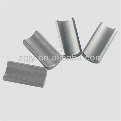 Compact and Powerful 4.8 G/cm3 3.5 MGOe Ferrite Block Magnet