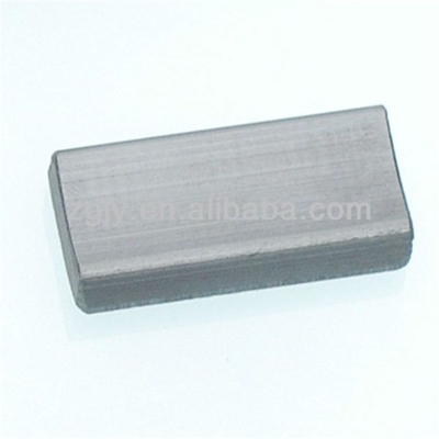 4.8 G/cm3 Density Automotive Performance Ferrite Block Magnets for Speakers