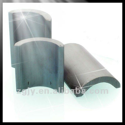 Customized Design Axial Magnetization Direction Sintered Ferrite Magnet for Motors