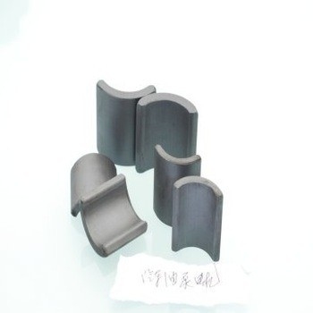 Radiator Fan Motor Magnetic Ferrite Core SrO 6Fe2O3 Br 430 MT