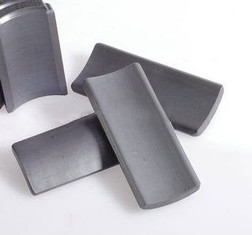 Sintered Hard Ferrite Magnet Charcoal Gray SrO 6Fe2O3 3.6KJ/M3 BH
